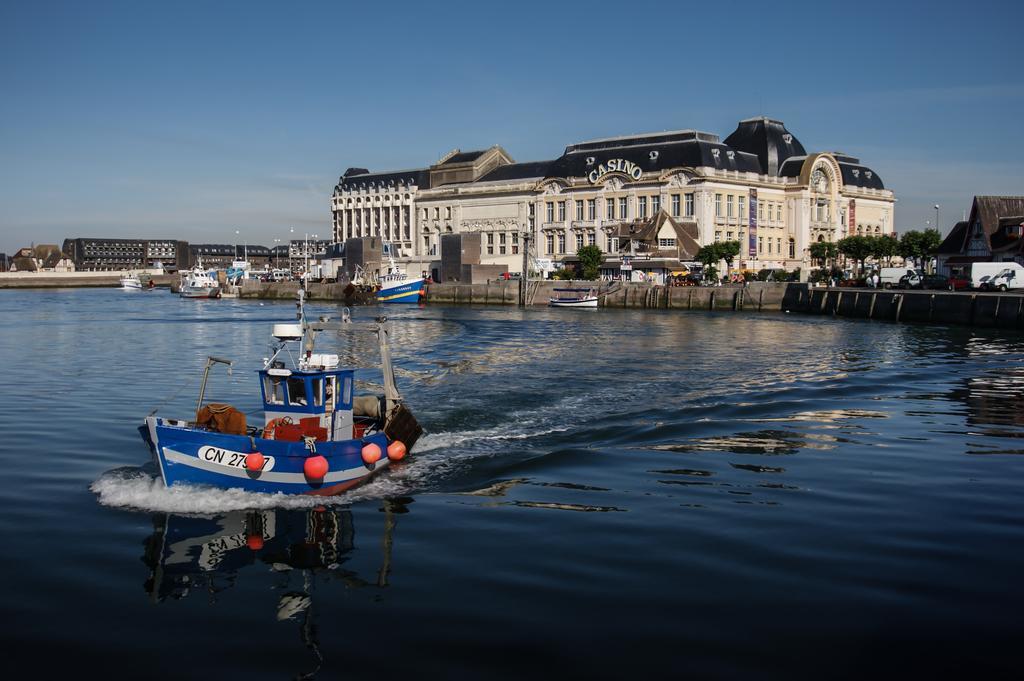 Mercure Trouville Sur Mer Εξωτερικό φωτογραφία