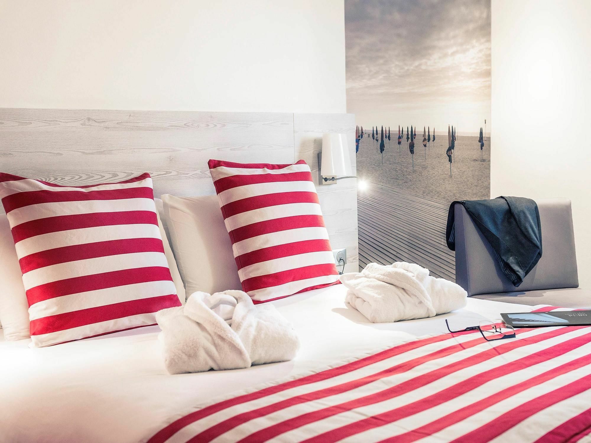 Mercure Trouville Sur Mer Εξωτερικό φωτογραφία